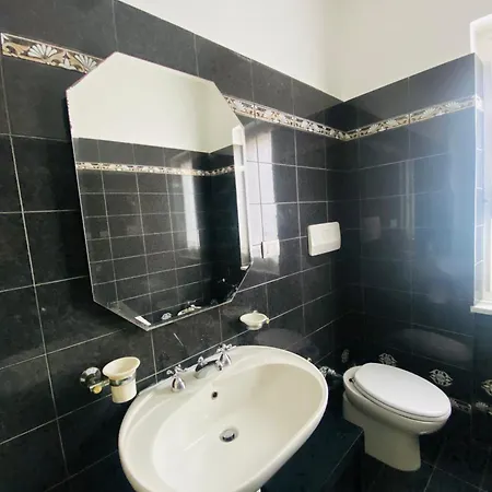 Casa 'a Due Passi Dal Mare' + Parking! Apartment